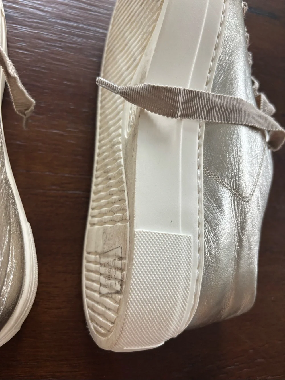 AGL Metallic Silver Women's Platform Sneakers. Size 39.5